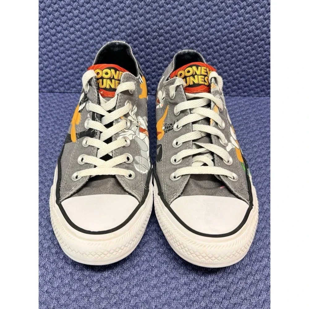 CONVERSE CHUCK TAYLOR ALL STAR LOONEY‎ TUNES LOW TOP SIZE 8 Men's.